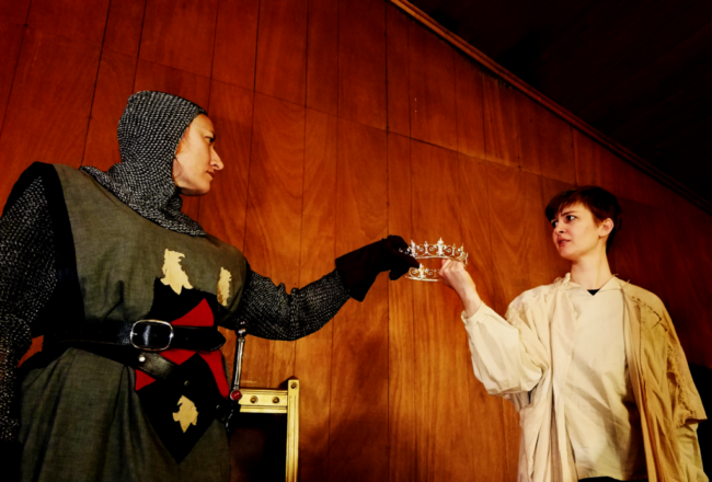Jaki Demarest (left) as Henry Bolingbroke, Earl of Hereford and Sarah Pfanz (right) as King Richard II