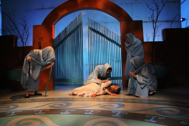 Mani Yangilmau (center) as La Llorona with the Gatekeepers (Chara Bauer, Christian Gonzalez, Jonathan Jacobs, Mika J Nakano) 