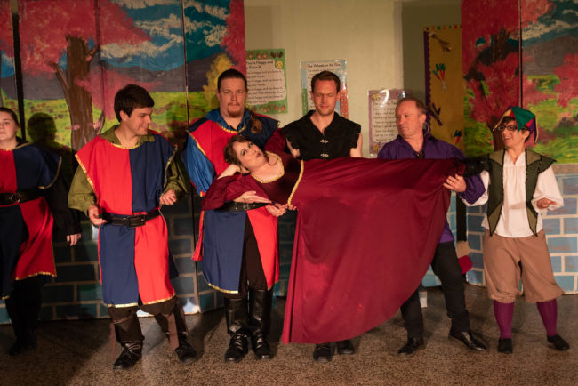 Kristin Miller (center) as Princess Winnifred and (L to R) Brittany Runk as Sir Harold, Mike DeNicolis as Sir Michael, Christopher D. Pence as Sir Russell, Joe Weinhoffer as Sir Studley, H. Ray Lawson as Sir Luce, and Mel Tillery as Jester