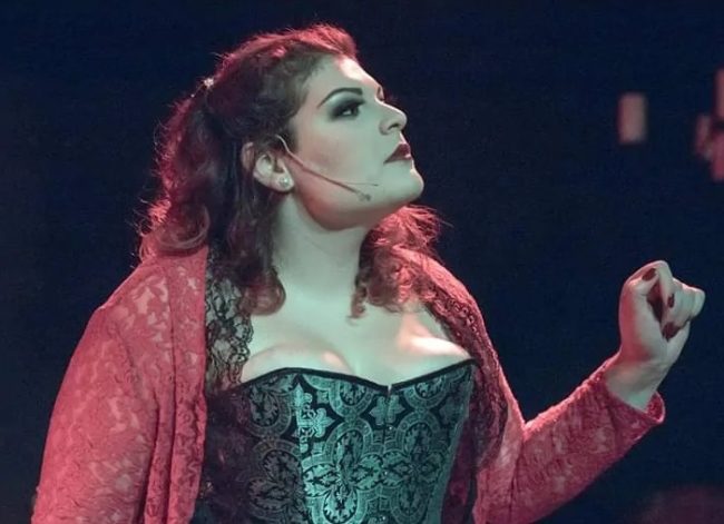 Lexi Haddad as Lucy in Jekyll & Hyde at Wolf Pack Theatre Company. Photo: Rachel Zirkin Duda