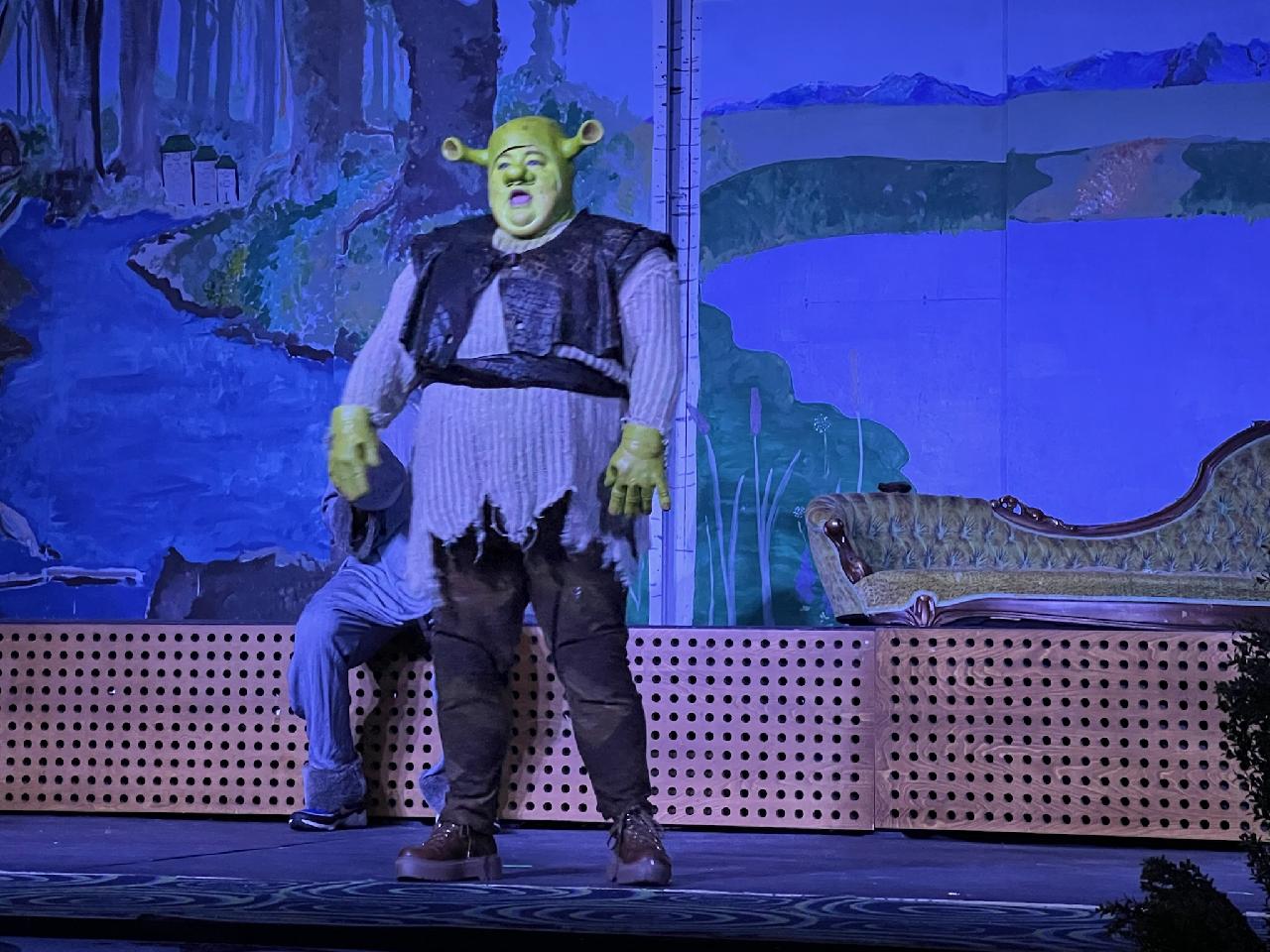 Kristen Cooley as Shrek. 📸 Andrew Vitiello