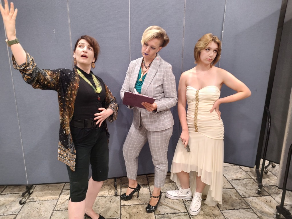 Erin Tarpley (left) as Ann White, Amanda Gunther (center) as Dana Friendly, and Morgan Czosnowski (right) as Tawney Tepper in Death Warmed Over. 📷CharlieB