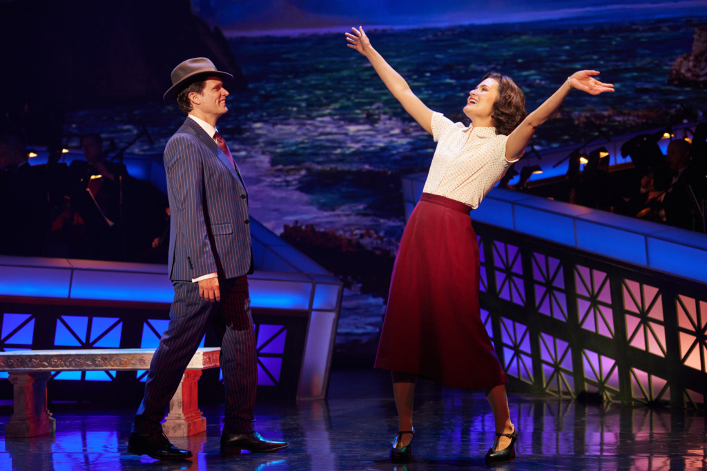 Steven Pasquale as Sky Masterson (left) and Phillipa Soo as Sarah Brown (right) in Guys & Dolls. 📸 Jeremy Daniel