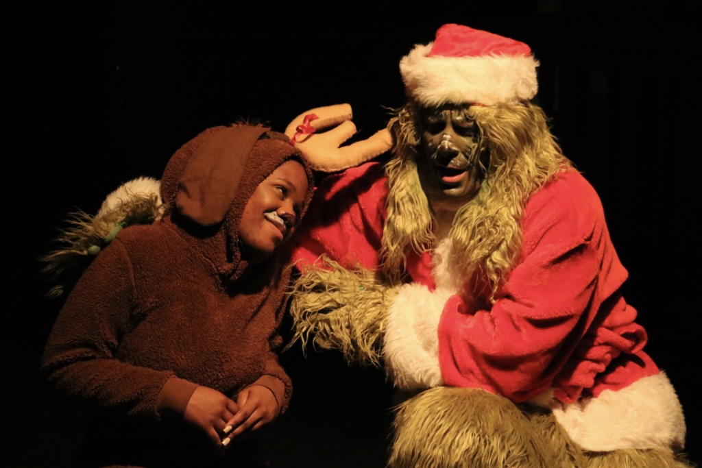 Shay Butler (left) as Max and Jim Rose (right) as The Grinch. 📷Kathleen Swain 