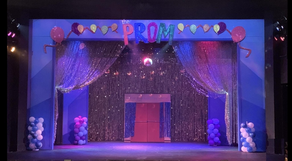 The set of The Prom at Cockpit in Court. 📷Sammy Jungwirth