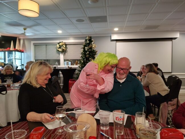 CJ Crowe (center) as Cindy Lou Who who is waaaay more than two in 'Murder on 34th Street' ????ANG Pix
