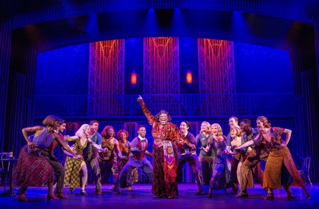 1st National Touring Company of Some Like It Hot 📷 Matthew Murphy