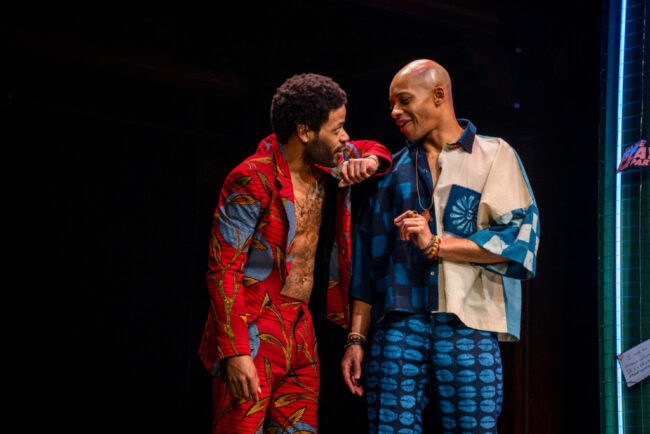 Terrance Fleming (left) as Ollie and Manu Kumasi (right) as Orlando in As You Like It at Folger Theater 📷 Brittany Diliberto 
