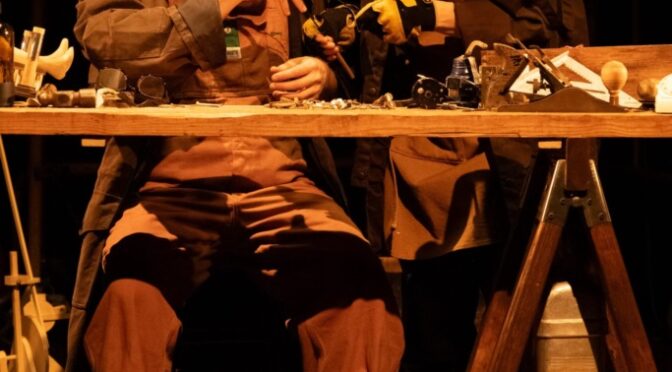 Alex Vernon (left) and Sarah Olmsted Thomas (right) in Really Quite a Lot of Mechanisms 📷 Gwen Grastorf