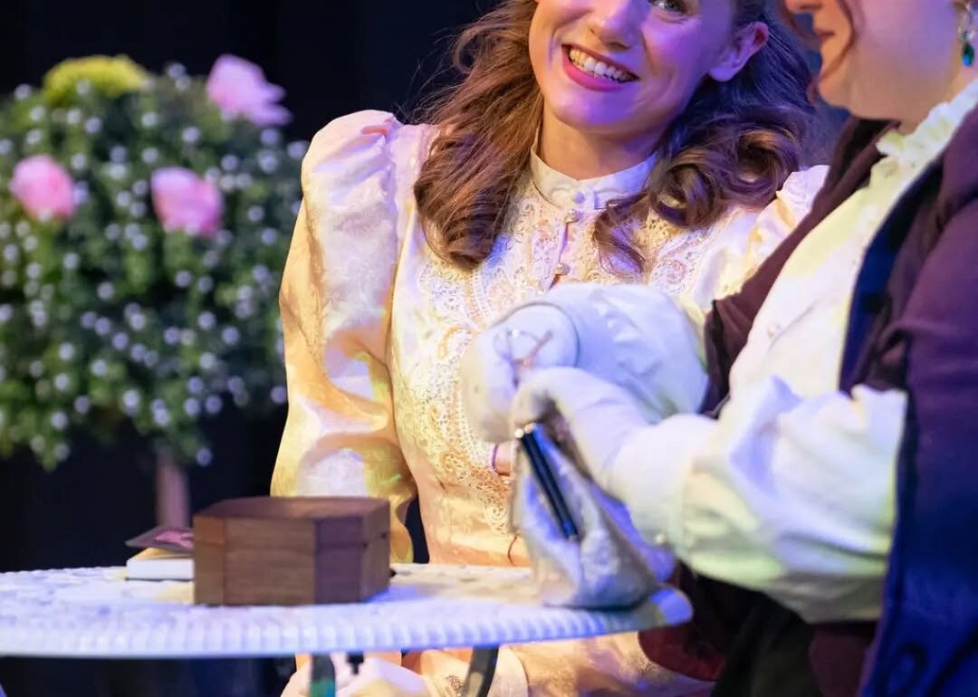 Emma Justine Roeder (left) as Cecily and Elena Echeandia (right) as Gwendolen in The Importance of Being Earnest at ESP Theatre 📷 Michael Mason Studios