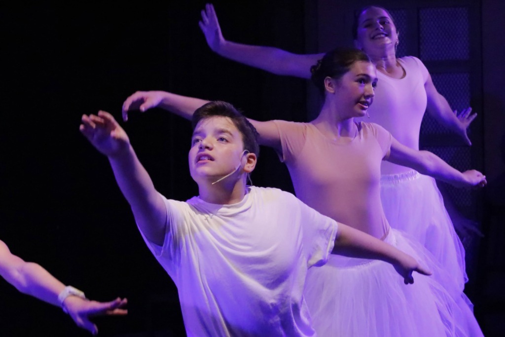 Luke DiBello as Billy Elliot in Billy Elliot at Children's Playhouse of Maryland 📷 Kelly Carlson